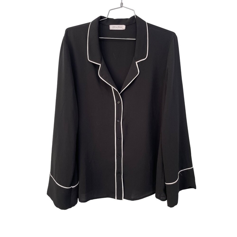 All In Favor Shirt Size Medium Button Front Long Sleeve Black White Piping Trim